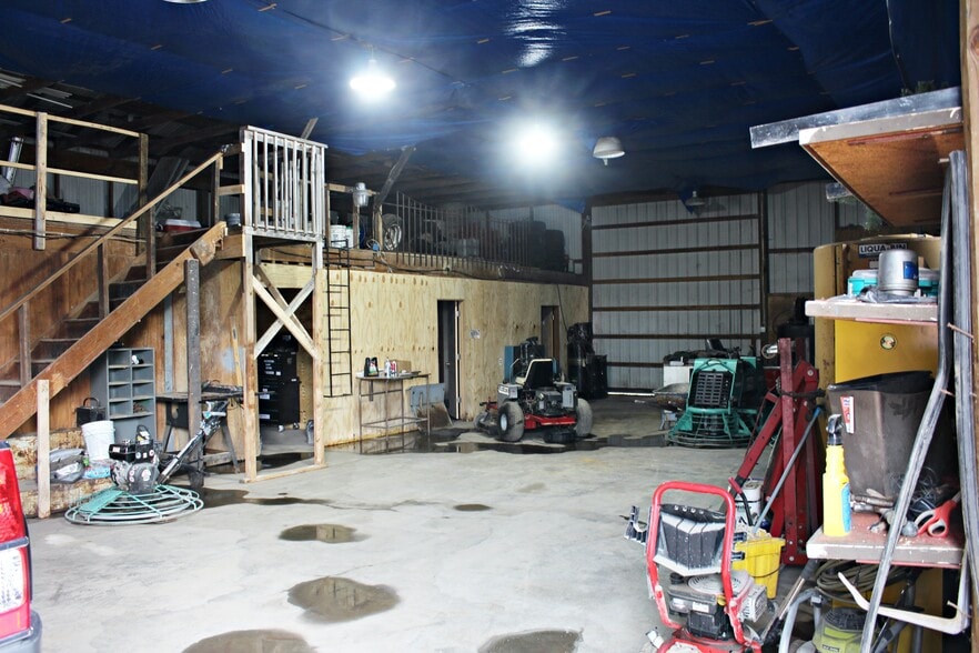 More Photos Of 6455 Massachusetts Ave, Indianapolis Flex For Lease