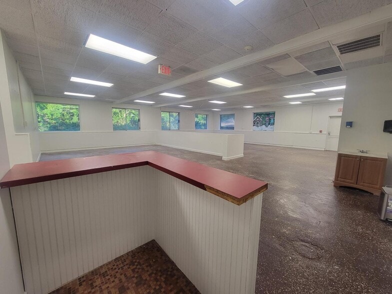 More Photos Of 449 Moss Trl, Goodlettsville Storefront Retail Office For Sale