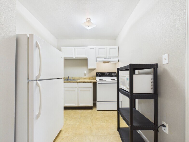 More Photos Of 1349 Jefferson Dr, Port Arthur Apartments For Sale