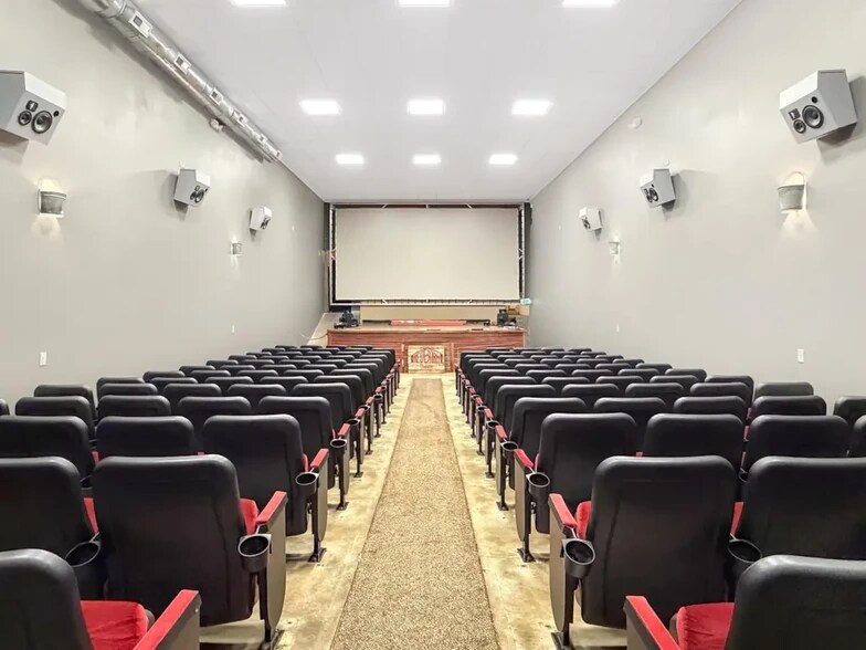 More Photos Of 105 S Main St, Hendricks Movie Theatre For Sale