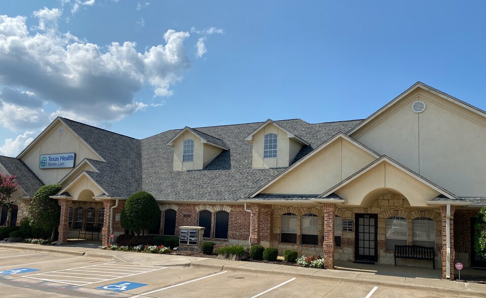Primary Photo Of 2012 Justin Rd, Highland Village Office For Lease