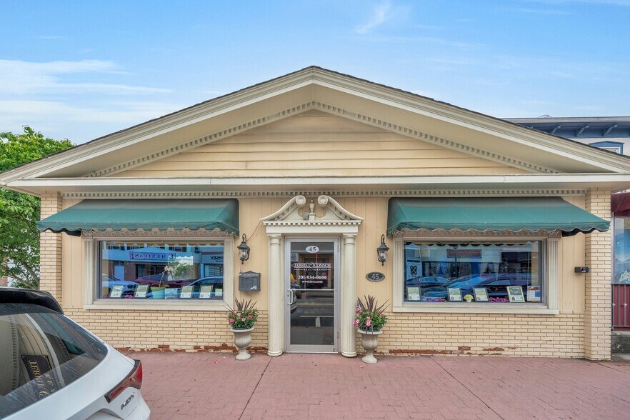 More Photos Of 47 E Main St, Ramsey Office Residential For Lease