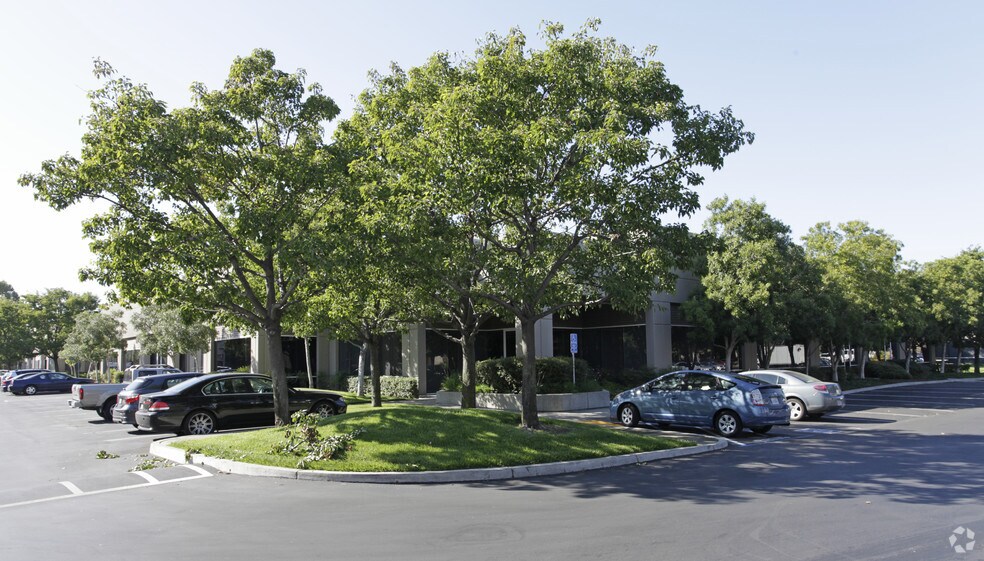 More Photos Of 32950 Alvarado Niles Rd, Union City Warehouse For Lease