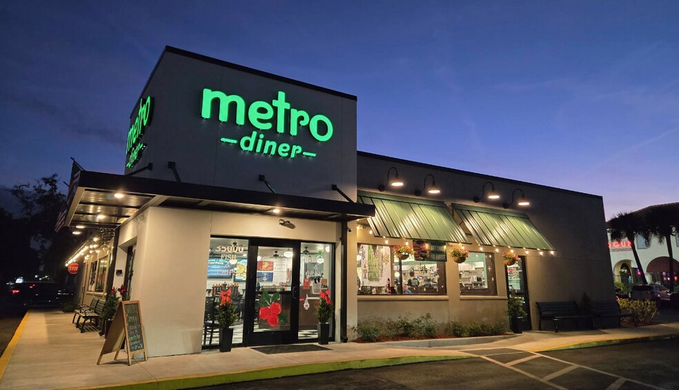 More Photos Of 35000 US Highway 19 N, Palm Harbor Restaurant For Sale