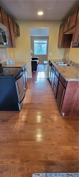 More Photos Of 205-274 Robert Dr, Syracuse Apartments For Sale