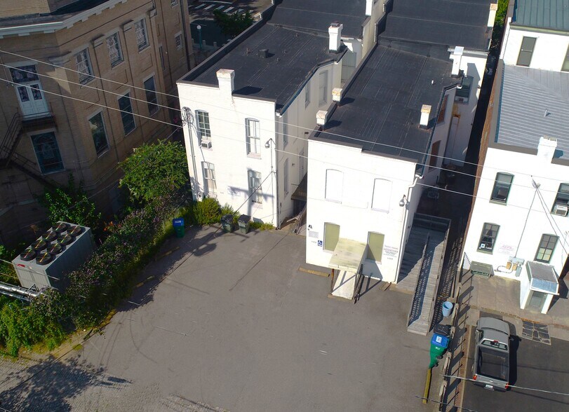 More Photos Of 1109-1111 W Franklin St, Richmond Storefront Retail Residential For Sale