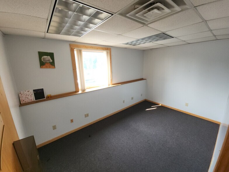 More Photos Of 1690 Elm St, Cumberland Service For Lease