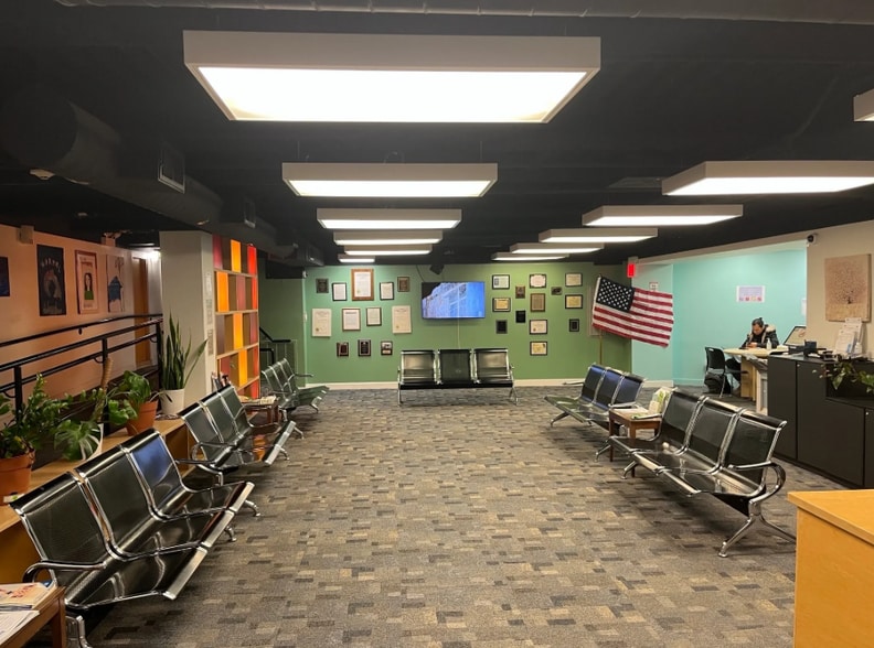 More Photos Of 3948 W 26th St, Chicago Loft Creative Space For Sale