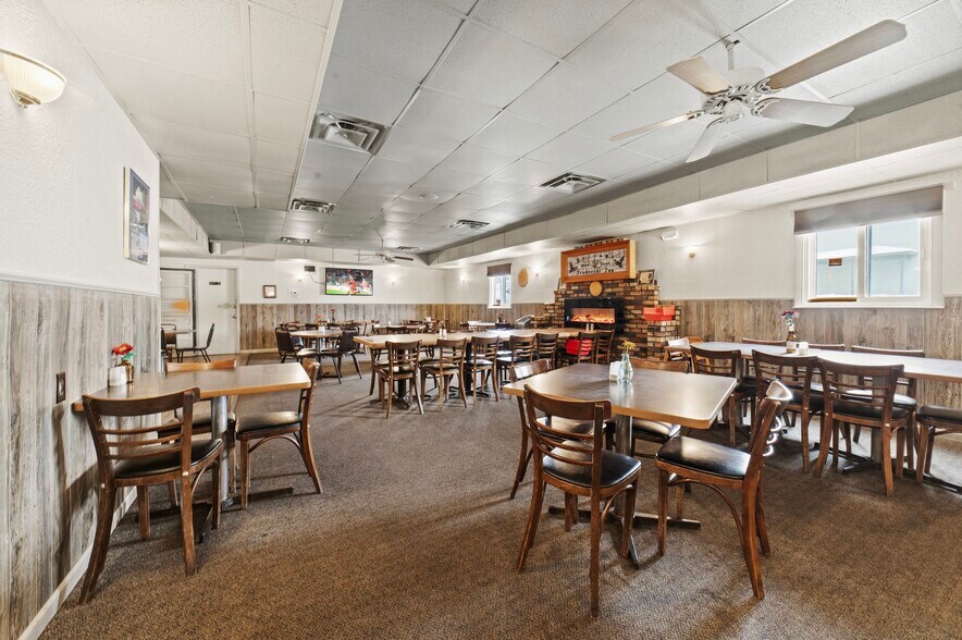 More Photos Of 6516 Old 27 N, Frederic General Retail For Sale