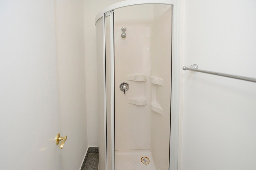 More Photos Of 235 Prospect Ave, Hackensack Apartments For Sale