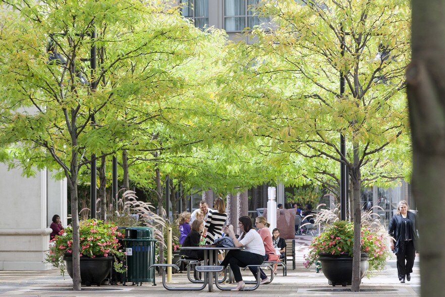 More Photos Of 2300 Clarendon Blvd, Arlington Office For Lease