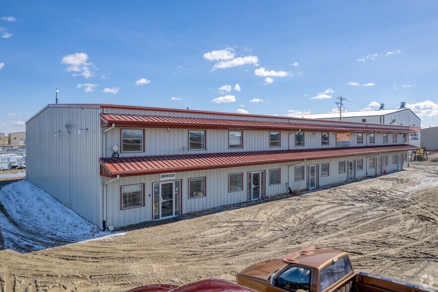 More Photos Of 450163 82nd St E, Foothills No 31 Warehouse For Sale