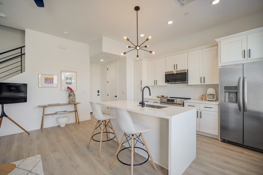 More Photos Of 777 W Coolidge St, Phoenix Apartments For Sale