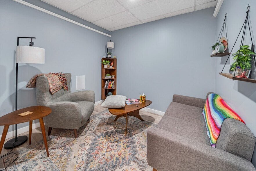 More Photos Of 622-624 Valley Rd, Montclair Storefront Retail Office For Lease