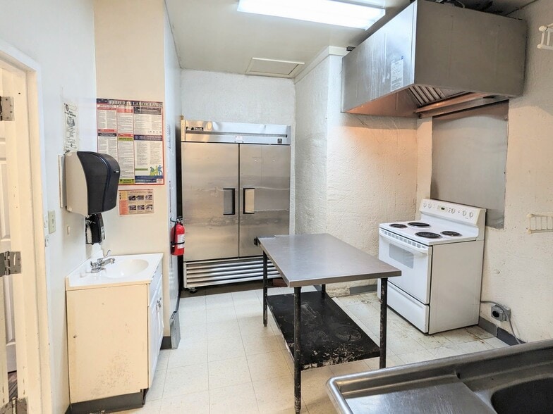 More Photos Of 437 Moore St, Clayton Daycare Center For Lease