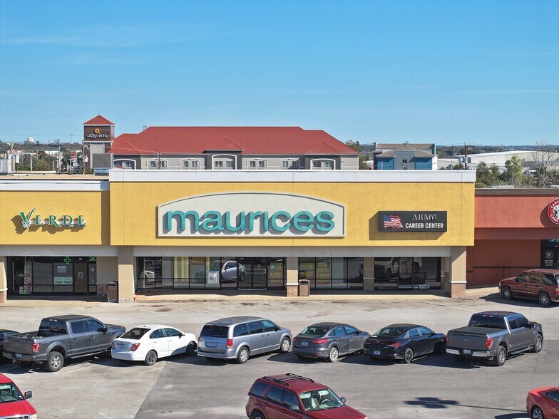 More Photos Of 2900 W Washington St, Stephenville Unknown For Lease