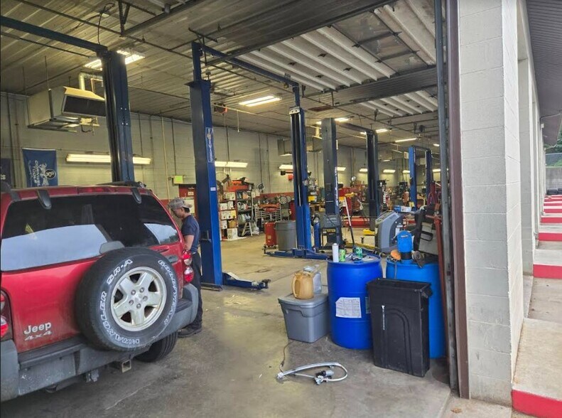 More Photos Of 881 Sandosky Rd, Sykesville Auto Repair For Sale