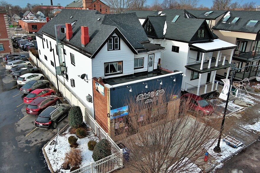 More Photos Of 568-570 Niagara St, Buffalo Storefront Retail Residential For Sale