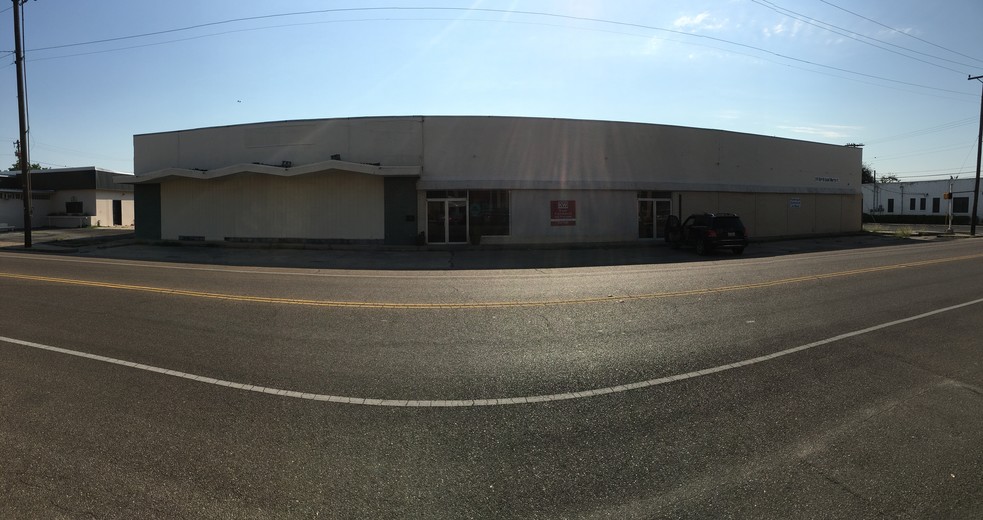 Primary Photo Of 200 N Saint Marys St, Beeville Medical For Lease