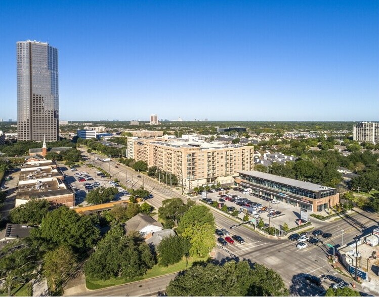 More Photos Of 5706 San Felipe St, Houston General Retail For Lease