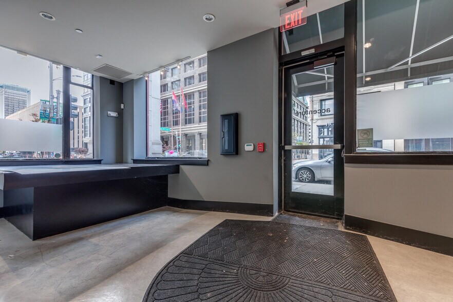 More Photos Of 300 N Broadway, Saint Louis Apartments For Sale