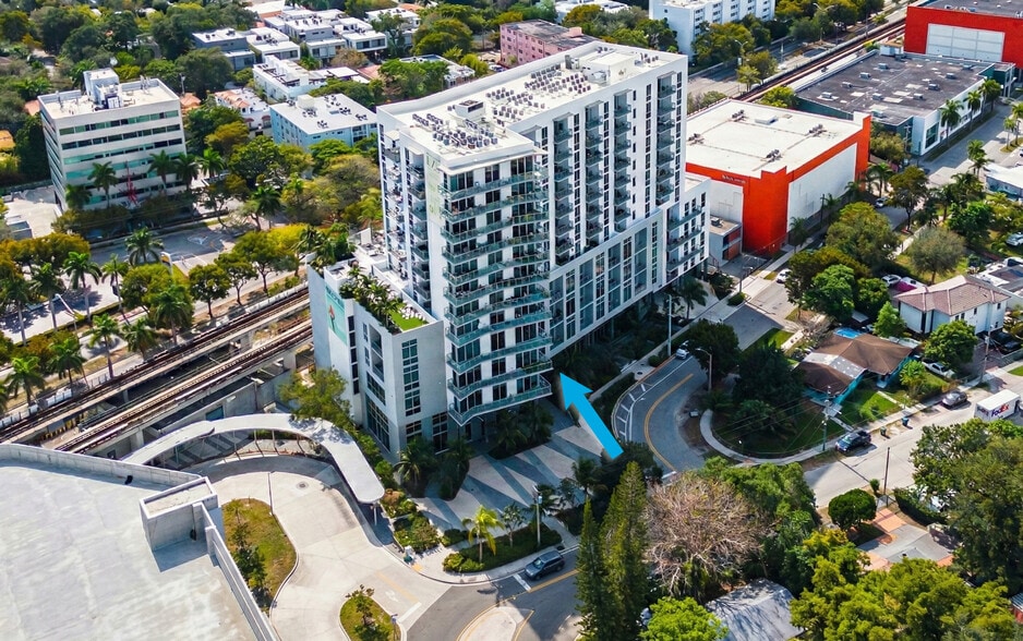 Primary Photo Of 2900 SW 28th Ln, Miami Apartments For Lease