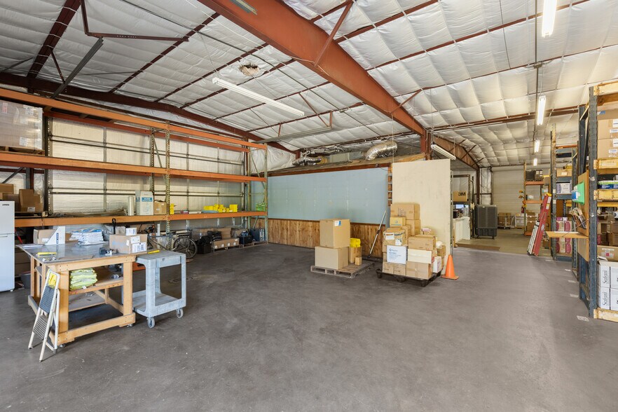 More Photos Of 555 Main St, Hamilton City Industrial For Sale