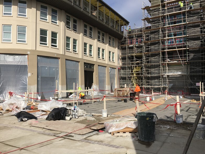More Photos Of 1375-1411 Sycamore Ave, Hercules Unknown For Lease