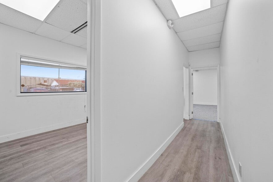 More Photos Of 3410 NE 6th Ter, Pompano Beach Warehouse For Sale