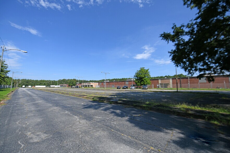 More Photos Of 4730 Ninety Six Hwy, Ninety Six Distribution For Sale