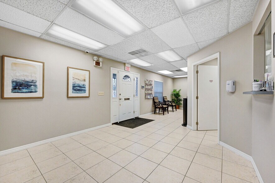 More Photos Of 1801 Sarno Rd, Melbourne Medical For Sale