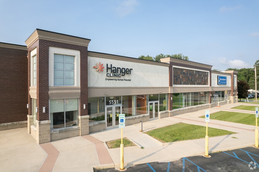 More Photos Of 5549-5555 Monroe St, Sylvania Freestanding For Lease