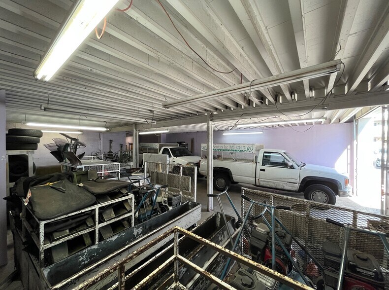 More Photos Of 1901 S Bannock St, Denver Warehouse For Lease