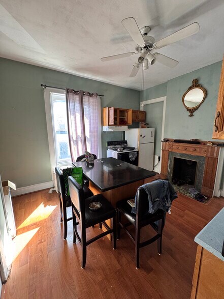 More Photos Of 204 Lancaster St, Albany Storefront Retail Residential For Sale