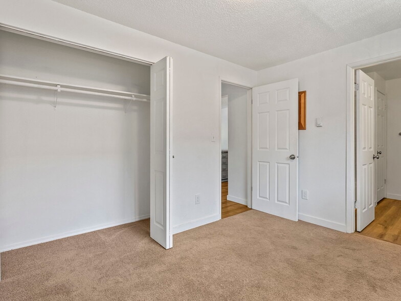 More Photos Of 210 Bethel St NE, Olympia Apartments For Sale