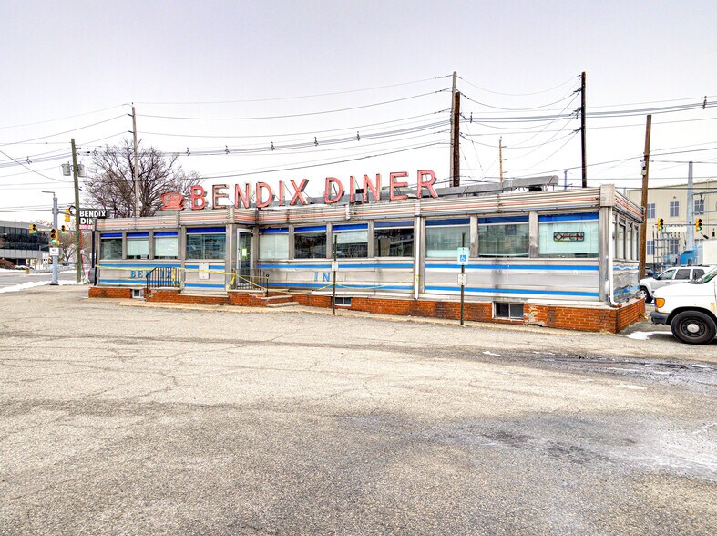 Primary Photo Of 464 State Rt 17, Hasbrouck Heights Restaurant For Sale