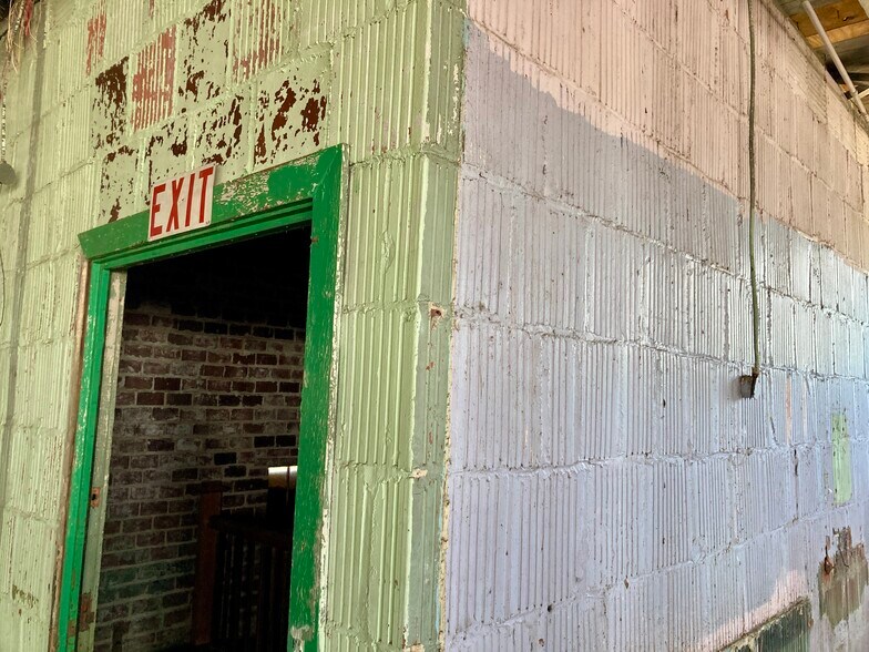More Photos Of 1001 S Elm St, Greensboro Manufacturing For Sale