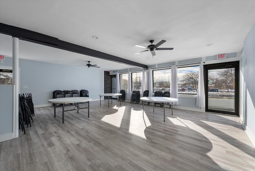 More Photos Of 7518 W Fond Du Lac Ave, Milwaukee Freestanding For Sale