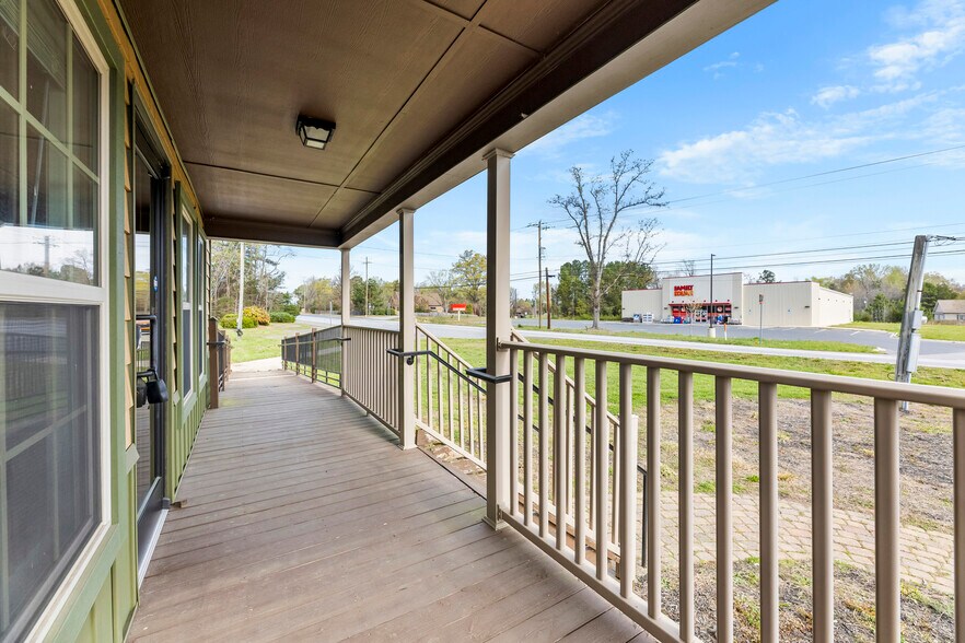 More Photos Of 417 W Church St, Richfield General Retail For Sale