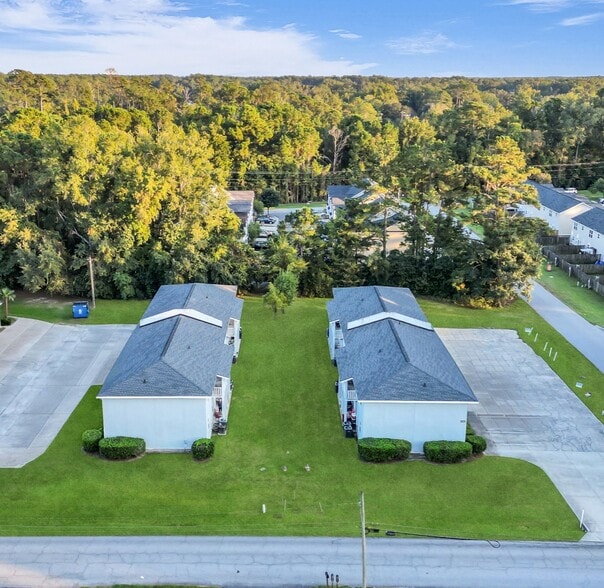 More Photos Of 97 Ivey St, Richmond Hill Apartments For Sale