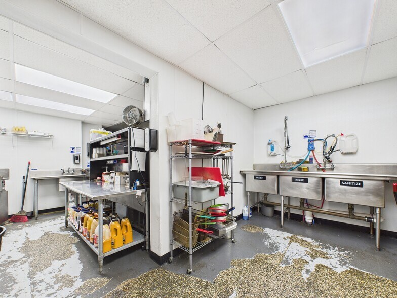 More Photos Of 38 Seneca St, Geneva Storefront Retail Office For Sale