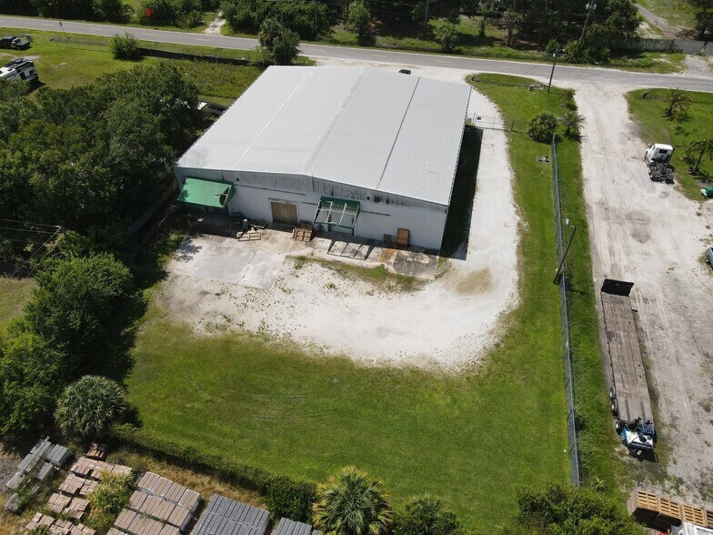 Primary Photo Of 229 NW 34th St, Okeechobee Warehouse For Lease
