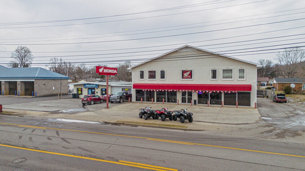 Primary Photo Of 1014 W Main St, Princeton Freestanding For Sale