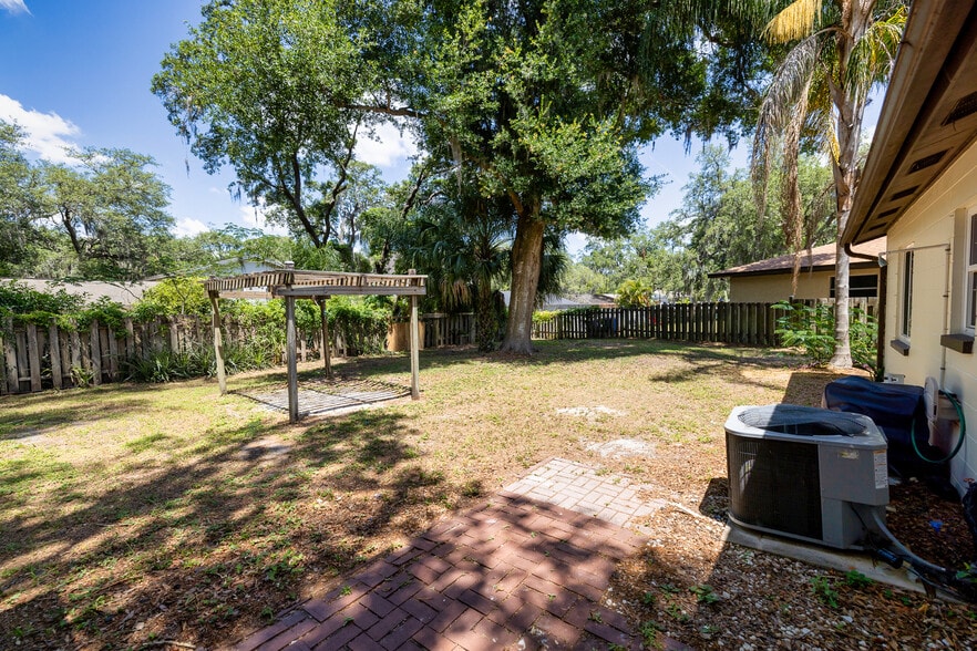 More Photos Of 7128 Wrenwood Cir, Tampa Rehabilitation Center For Sale