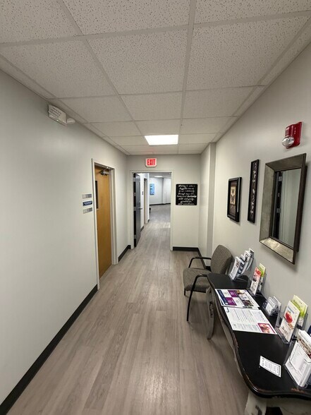 More Photos Of 2860 Northpark Ave, Huntington Office For Sale