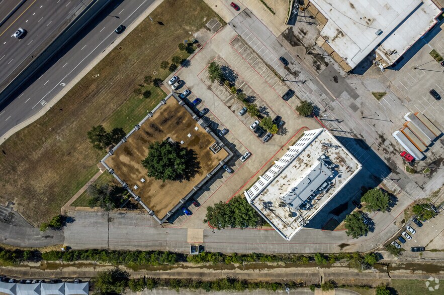 More Photos Of 2117-2121 W Airport Fwy, Irving Office For Lease