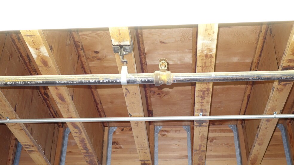 More Photos Of 1455 Monterey Pass Rd, Monterey Park Office Residential For Lease