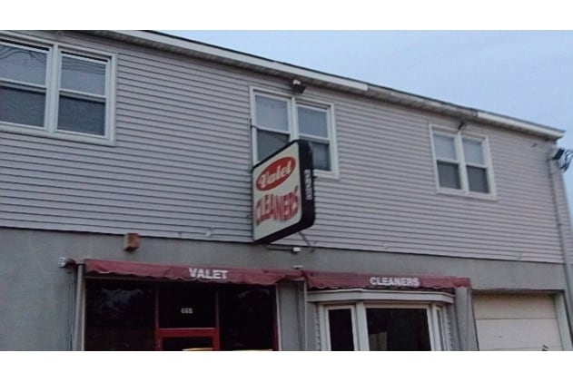 More Photos Of 666-668 Mantoloking Rd, Brick Freestanding For Sale