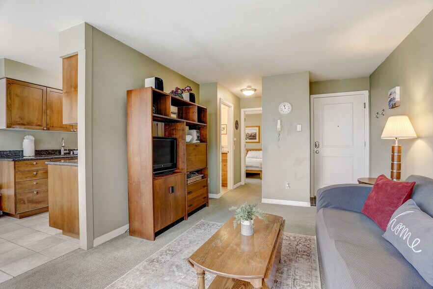 More Photos Of 403 E Thomas St, Seattle Multifamily For Sale