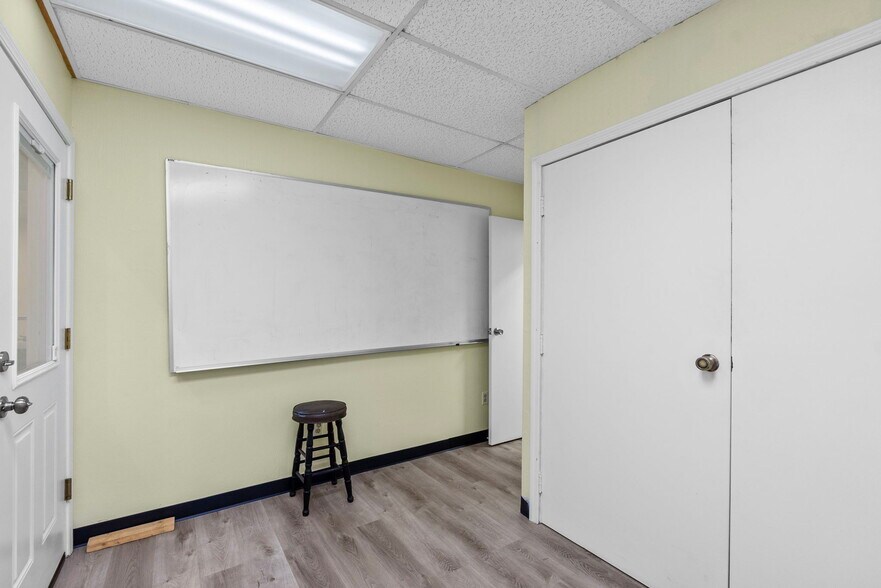 More Photos Of 3380 Successful Way, Dayton Office For Sale
